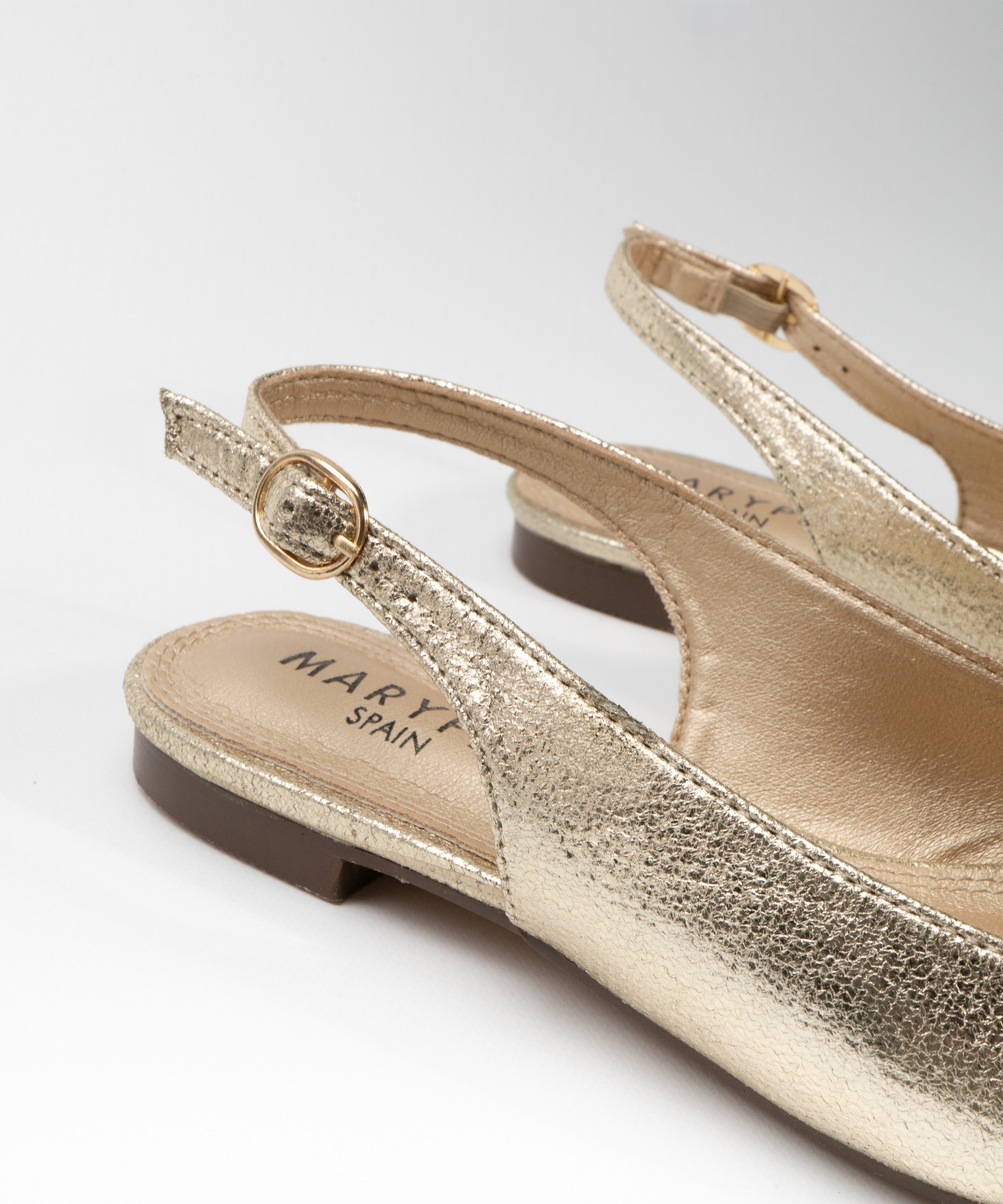 Zapato destalonado image number null